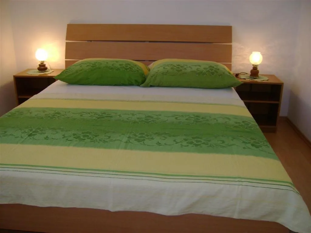 Apartment In Porec With Balcony, Air Conditioning, Wifi 819-2