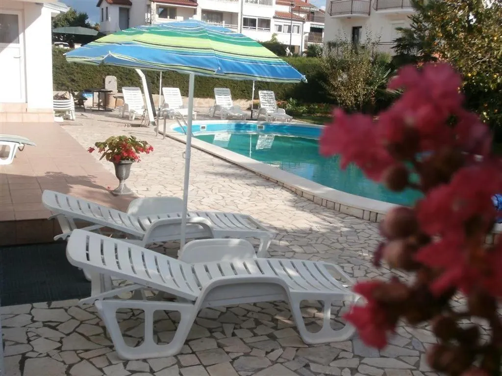 Apartment In Porec With Balcony, Air Conditioning, Wifi 819-2