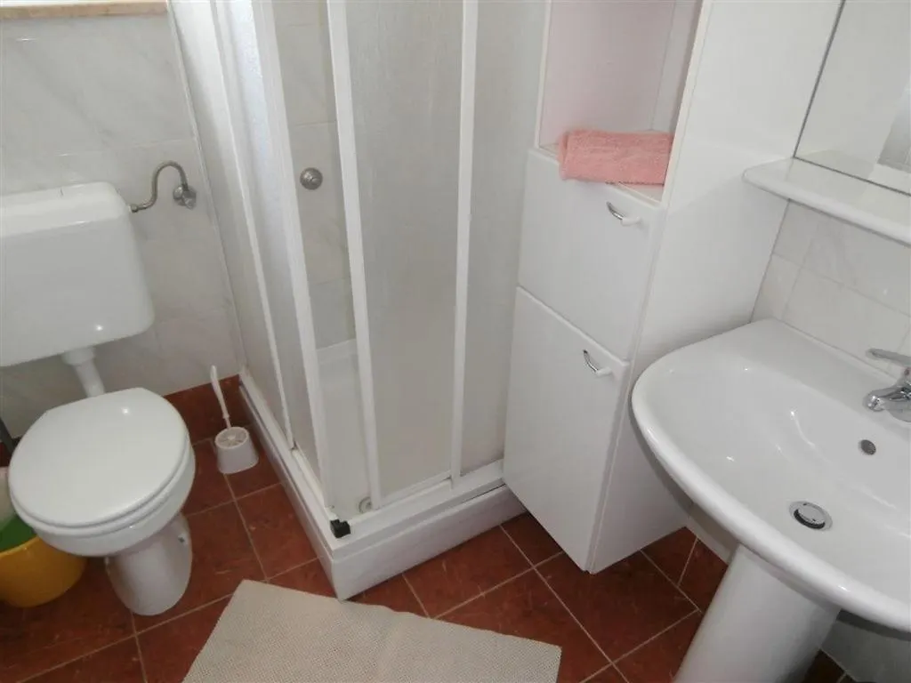 Apartment In Porec With Balcony, Air Conditioning, Wifi 819-2