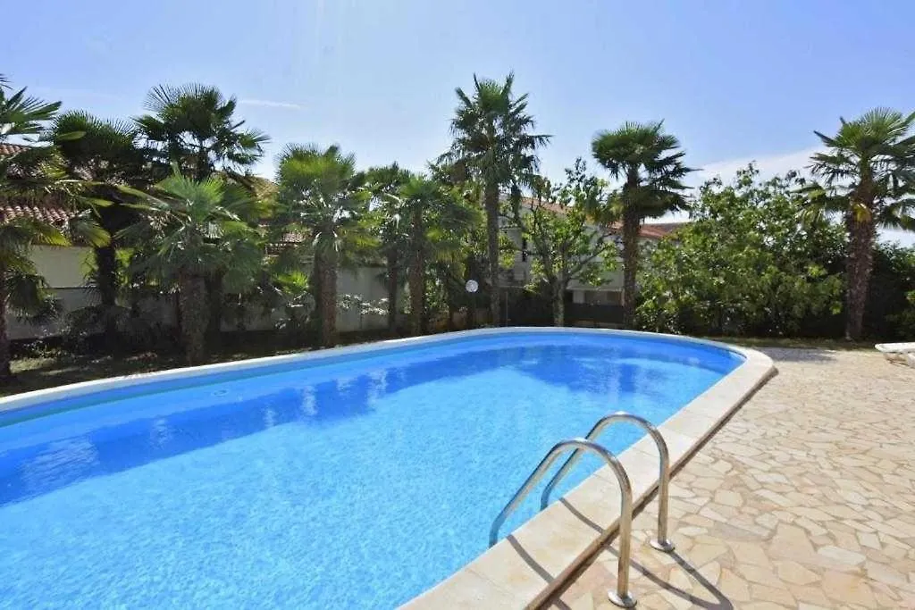 Apartment In Porec With Balcony, Air Conditioning, Wifi 819-2